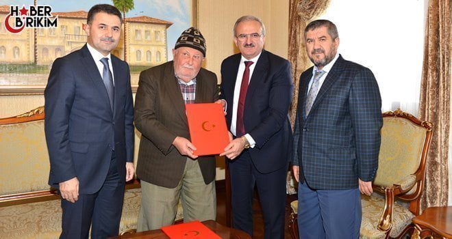 Antalya Valisi Münir Karaloğlu, Hayırsever Ali Uyaroğlu ile Kepez ilçesi