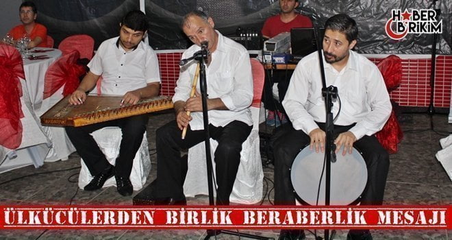 Cumhurbaşkanı Erdoğan tarafından Saray’da kabul edilen Ahmet Davutoğlu, başbakanlıktan istifa