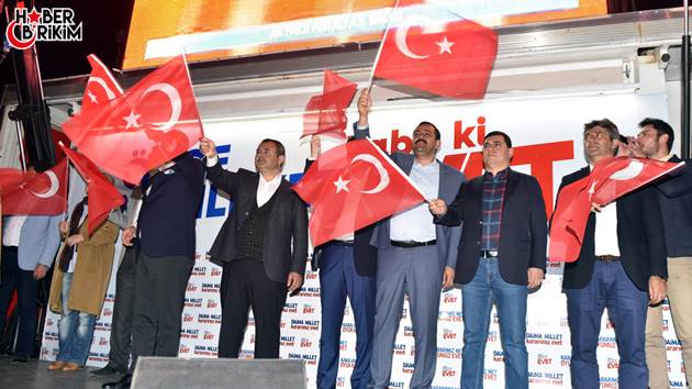 Referandum başarısı kutlamalarına katılan Kepez Belediyesi Başkanı Tütüncü, yeni Türkiye