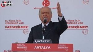 ANTALYA’da vatandaşlara hitap eden Milliyetçi Hareket Partisi Genel Başkanı Devlet