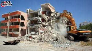 Kepez ilçesi Yeni Emek Mahallesi’nde, belediye ve vatandaş eliyle gerçekleştirilen