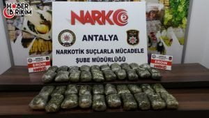 Uygulama Noktasında Durdurulan Tır’dan 21 kilo 360 Gram Eroin Ele
