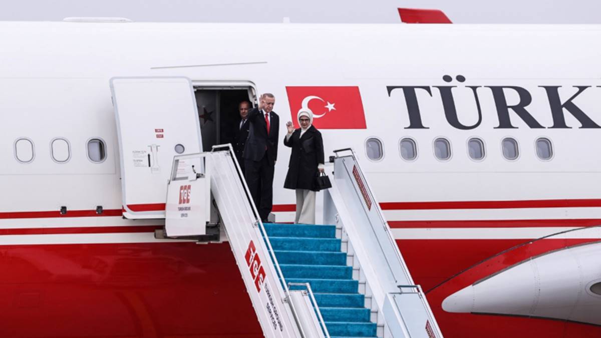 Cumhurbaşkanı Recep Tayyip Erdoğan, Özbekistan’ın başkenti Taşkent’te gerçekleştirilen Ekonomik İşbirliği